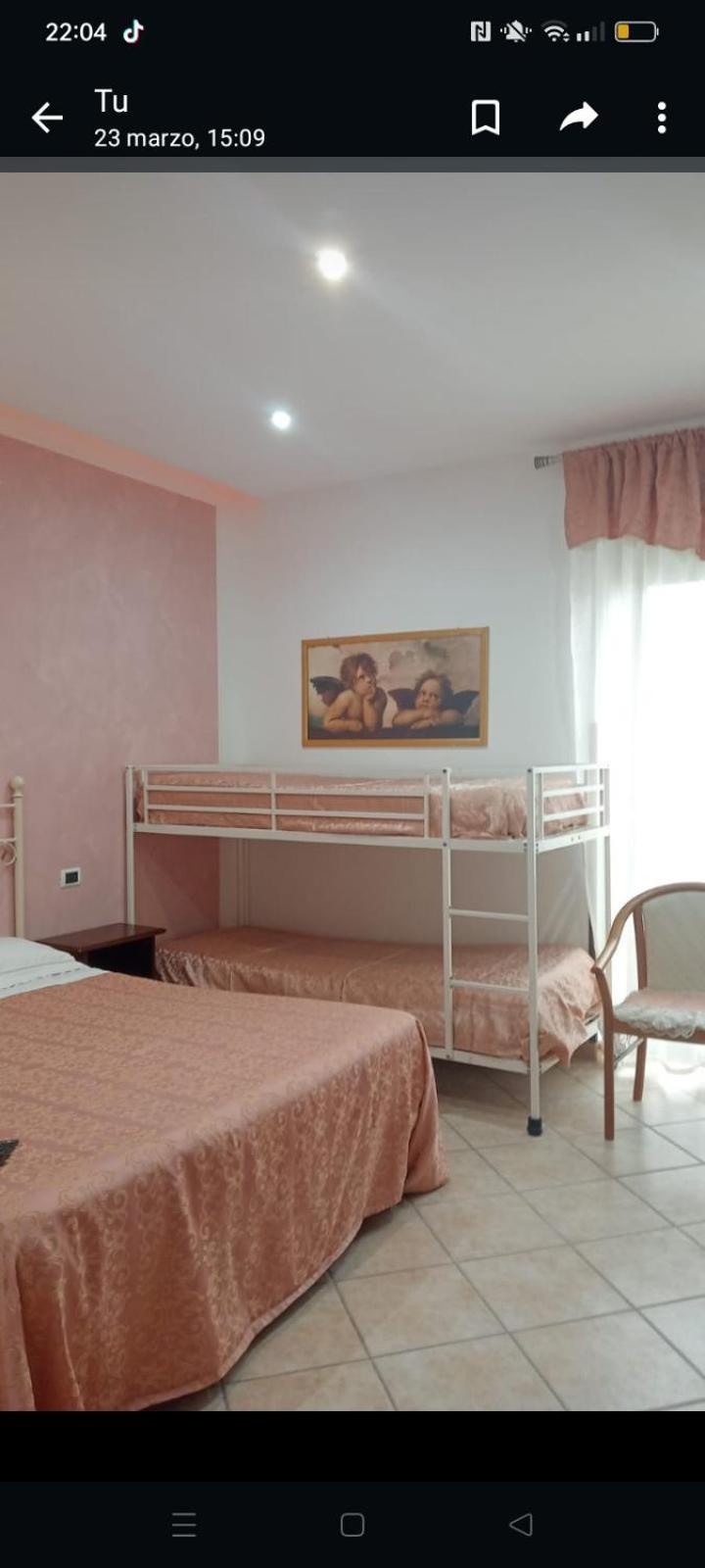 アジェーロラ Vecchio West Bed & Breakfast エクステリア 写真